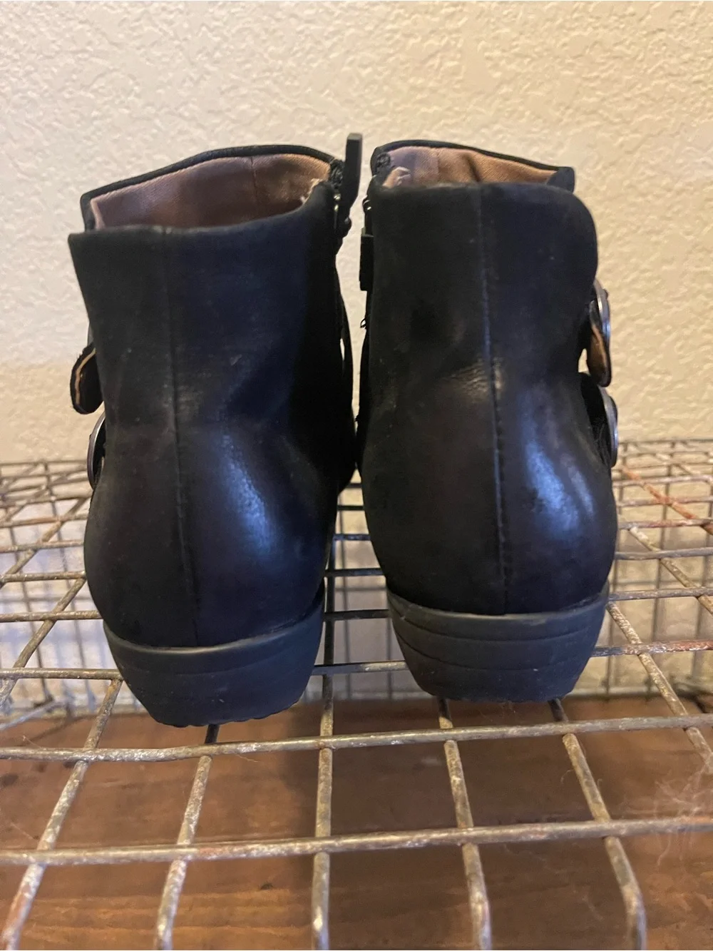 NWOB Dansko Faithe Ankle Booties Burnished Nubuck | 38 (7.5-8)